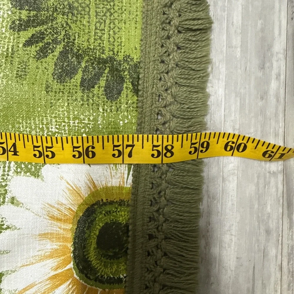 VTG 1970s Flower Power Tablecloth Fringe Hippie Daisy Oval Avocado Green 57x84